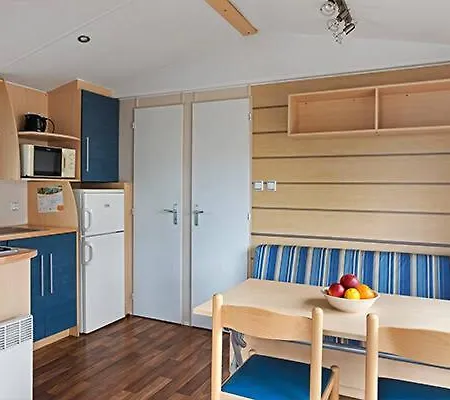 Mobilhome 5 Personnes A *